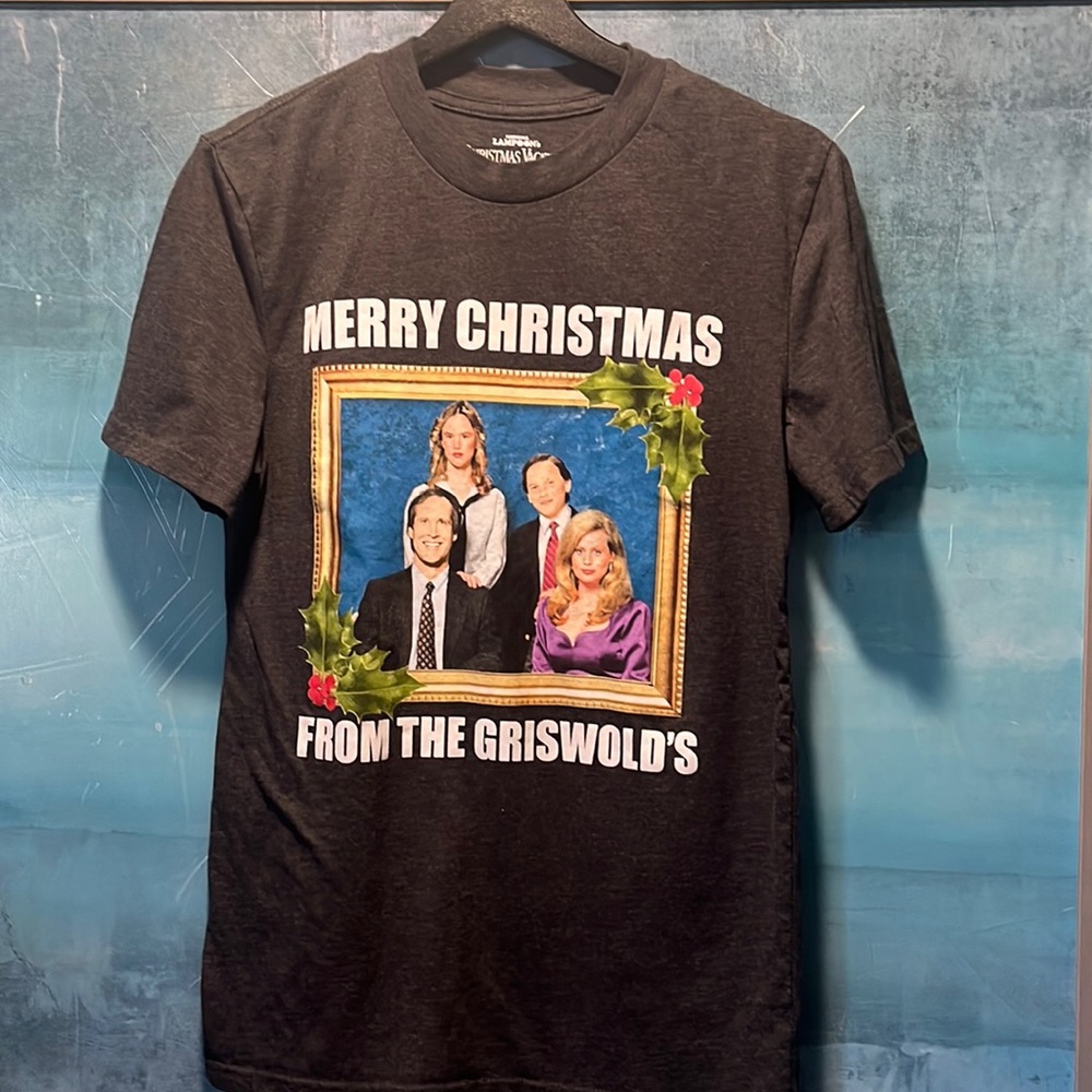 Lampoons merry Christmas from the griswolds shirt size small